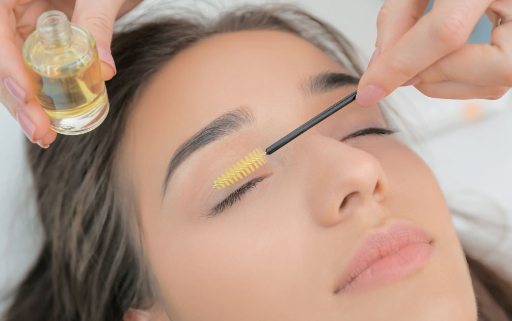 effective eyelash care routine
